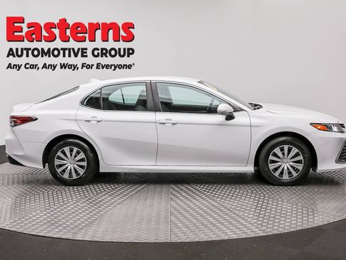 Used 2023 Toyota Camry LE FWD image 4