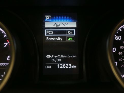 Used 2023 Toyota Camry LE FWD image 33