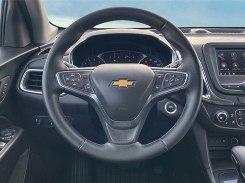 Used 2024 Chevrolet Equinox LT image 11