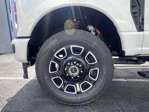 New 2026 Ford F350 Platinum AWD/4WD image 24