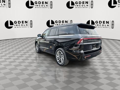 Used 2025 Lincoln Navigator Reserve AWD/4WD image 6