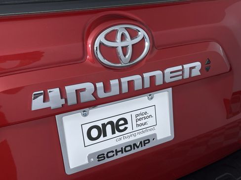 Used 2022 Toyota 4Runner SR5 Premium AWD/4WD image 26