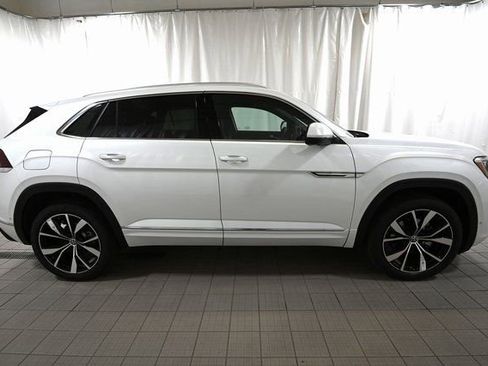 New 2026 Volkswagen Atlas Cross Sport SEL Premium R-Line AWD/4WD image 14