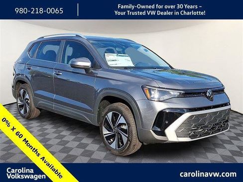New 2025 Volkswagen Taos SE image 1