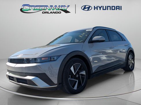 Used 2025 Hyundai Ioniq 5 SEL RWD image 4