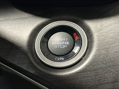 Used 2021 Jeep Grand Cherokee L Limited AWD/4WD image 21