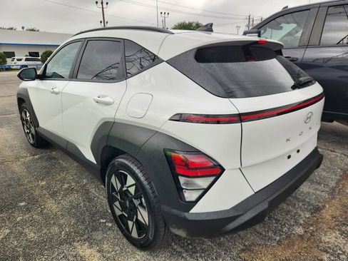 Used 2025 Hyundai Kona SEL image 4