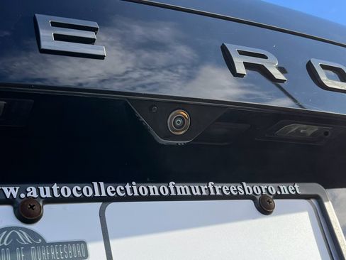 Used 2025 Land Rover Range Rover SE image 14