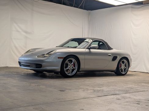Used 2004 Porsche Boxster S RWD image 3