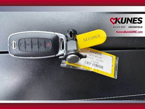 Used 2024 Nissan Rogue SV AWD/4WD image 27