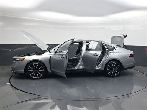 Used 2024 Honda Accord Touring image 36