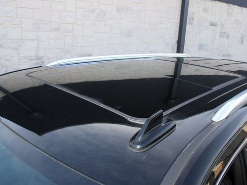 Used 2021 GMC Yukon Denali image 4