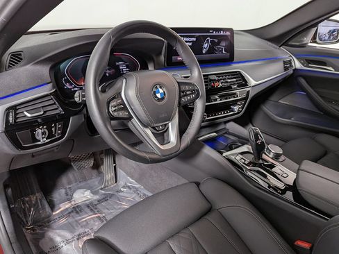 Used 2023 BMW 530i xDrive w/ Premium Package AWD/4WD image 17
