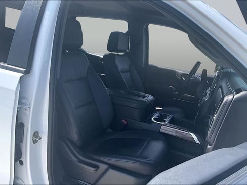 Used 2021 Chevrolet Silverado 1500 LT Trail Boss w/ Convenience Package II AWD/4WD image 8