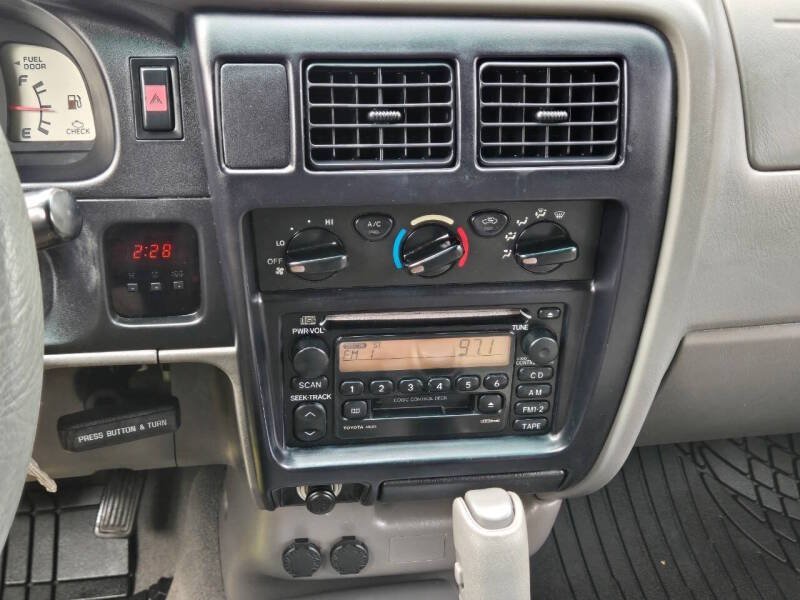 Used 2003 Toyota Tacoma PreRunner RWD image 18