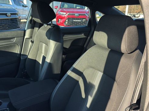 Used 2023 Honda Civic Sport image 25