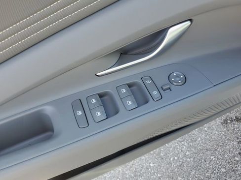 New 2026 Hyundai Elantra Sport FWD image 19