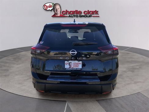 New 2026 Nissan Rogue SV image 5