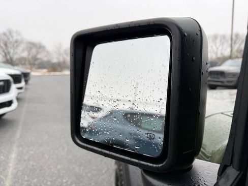 Used 2022 Jeep Wrangler Willys image 13