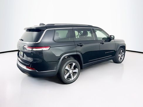 Used 2023 Jeep Grand Cherokee L Limited w/ Luxury Tech Group II AWD/4WD image 9