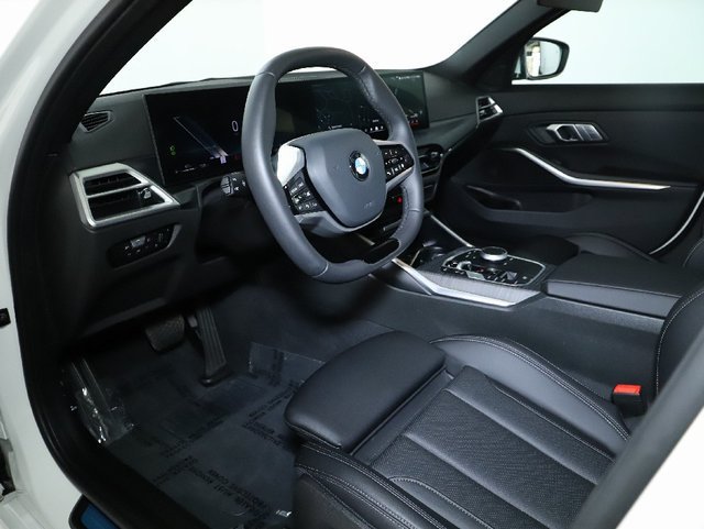 Used 2026 BMW 330i xDrive Sedan w/ Convenience Package AWD/4WD image 18