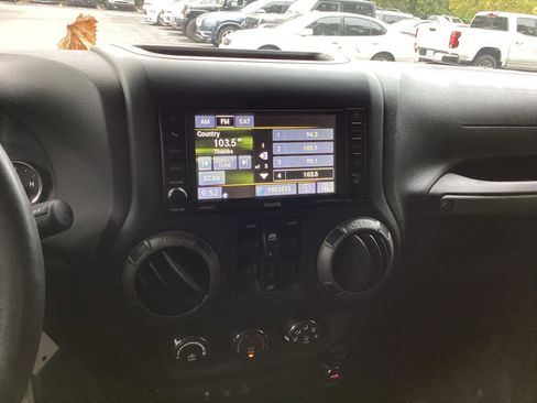 Used 2017 Jeep Wrangler Unlimited Sport w/ Quick Order Package 24S image 40