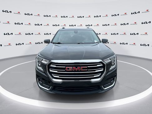 Used 2024 GMC Terrain SLT FWD image 3