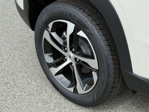 New 2026 Chevrolet Trax RS w/ Driver Confidence Package FWD image 28