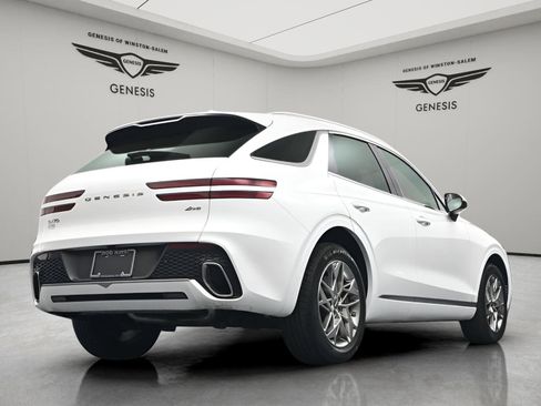 Used 2025 Genesis GV70 2.5T w/ Select Package AWD/4WD image 28