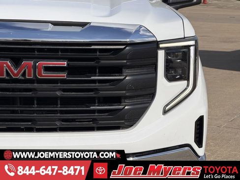 Used 2023 GMC Sierra 1500 Pro w/ Pro Value Package image 4