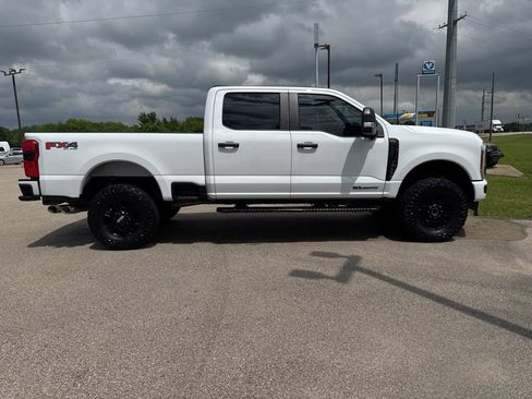 Used 2024 Ford F250 XL w/ STX Appearance Package image 4