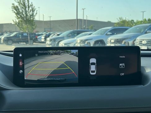 Used 2021 Genesis G80 2.5T AWD/4WD image 30