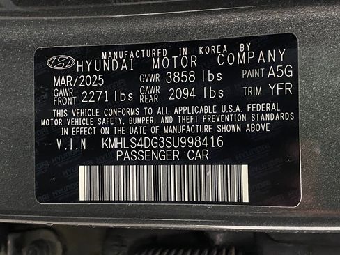 Certified 2025 Hyundai Elantra SEL image 35