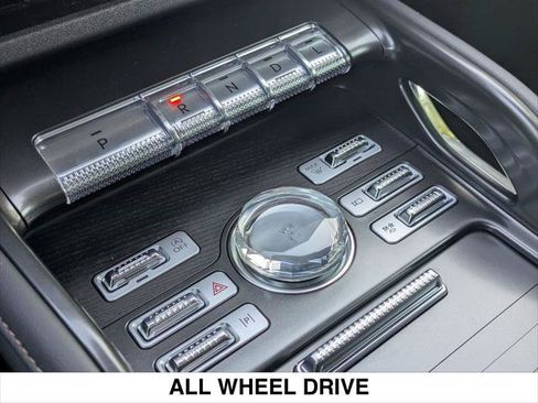 New 2026 Lincoln Nautilus Reserve w/ Jet Appearance Package AWD/4WD image 10