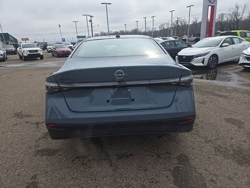 New 2026 Nissan Sentra SV w/ SV Convenience Package FWD image 6