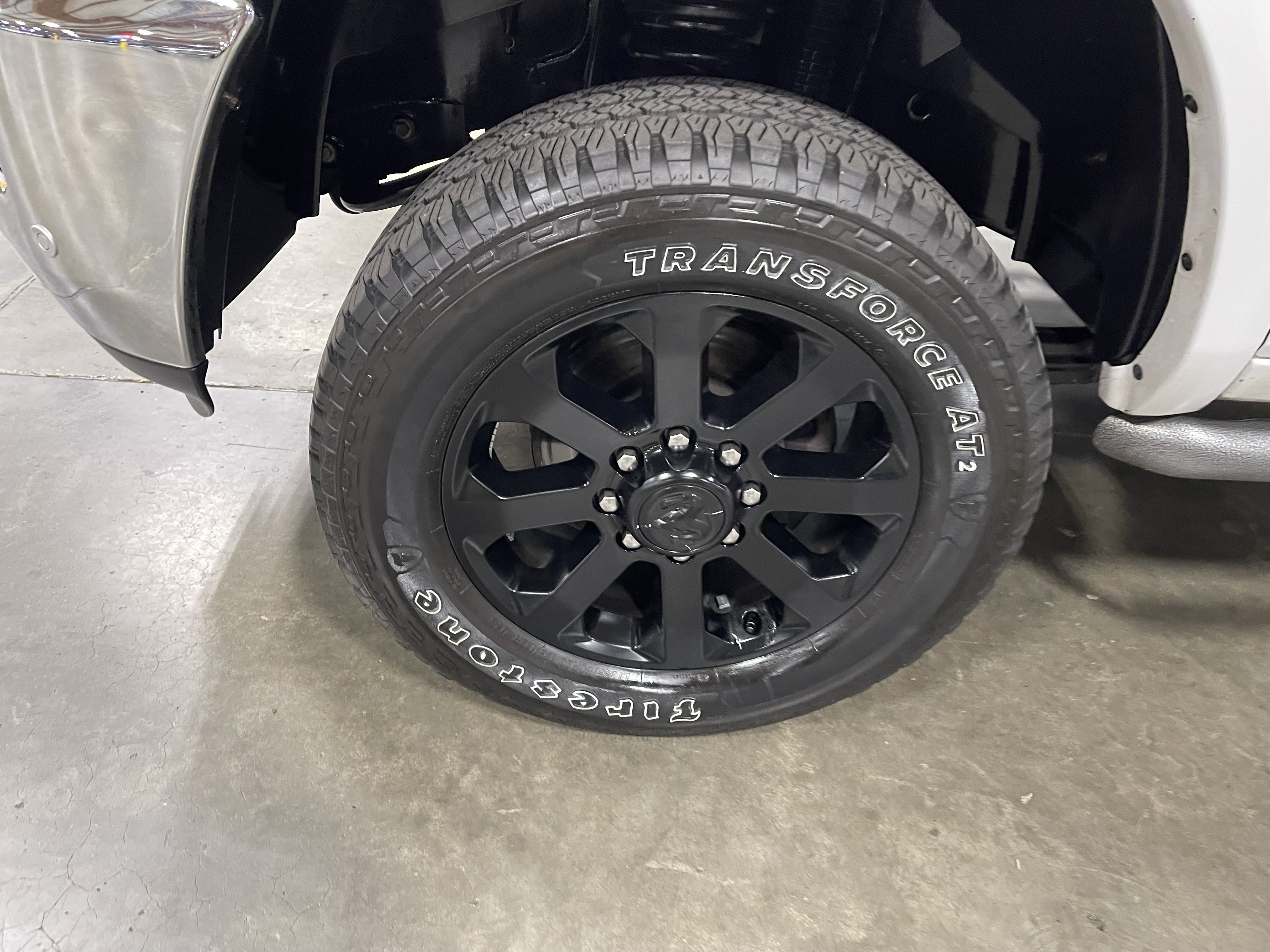 Used 2016 RAM 3500 Laramie w/ Convenience Group AWD/4WD image 9