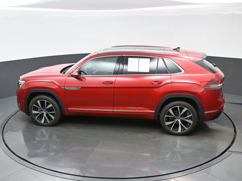 Used 2024 Volkswagen Atlas Cross Sport SEL Premium R-Line image 35