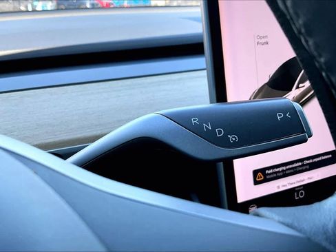 Used 2020 Tesla Model 3 Standard Range Plus image 32