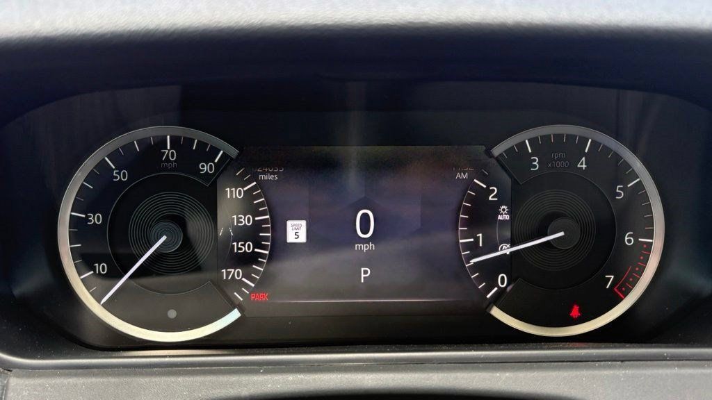 Used 2023 Land Rover Range Rover Velar S AWD/4WD image 16