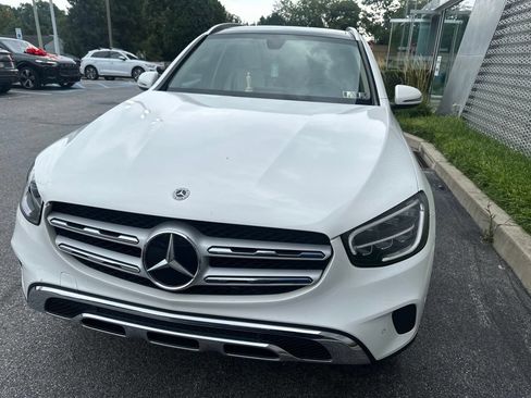 Used 2021 Mercedes-Benz GLC 300 4MATIC image 2
