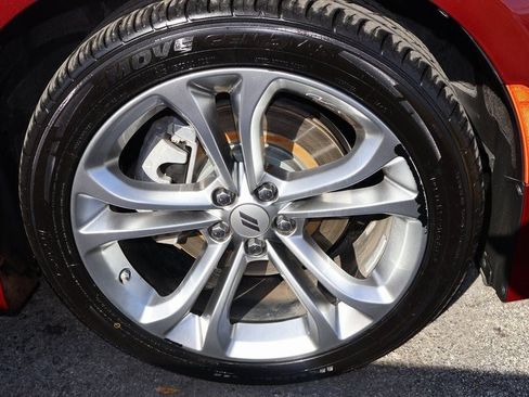 Used 2022 Dodge Charger R/T w/ Cold Weather Package image 8