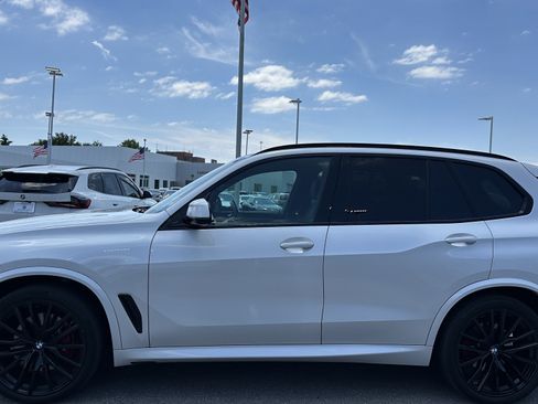 Used 2023 BMW X5 xDrive40i w/ Executive Package AWD/4WD image 7