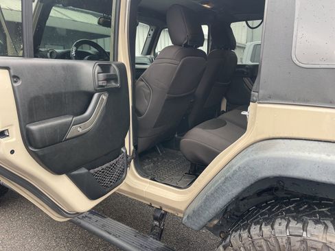 Used 2016 Jeep Wrangler Unlimited Sport w/ Quick Order Package 24S AWD/4WD image 11