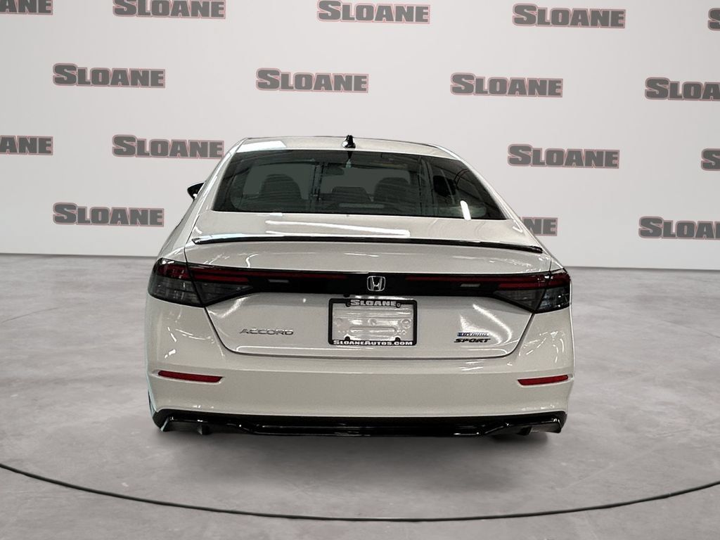 Used 2025 Honda Accord Sport image 4