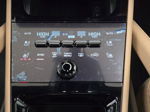 New 2026 Porsche Cayenne image 17