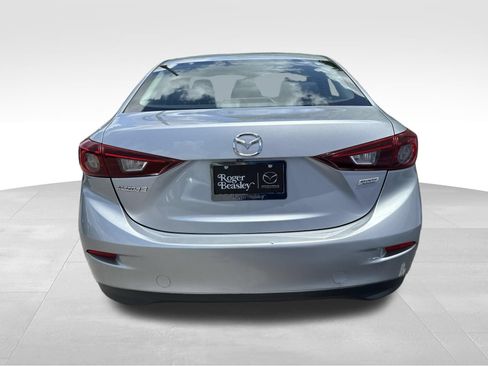 Used 2017 MAZDA MAZDA3 Sport FWD image 6