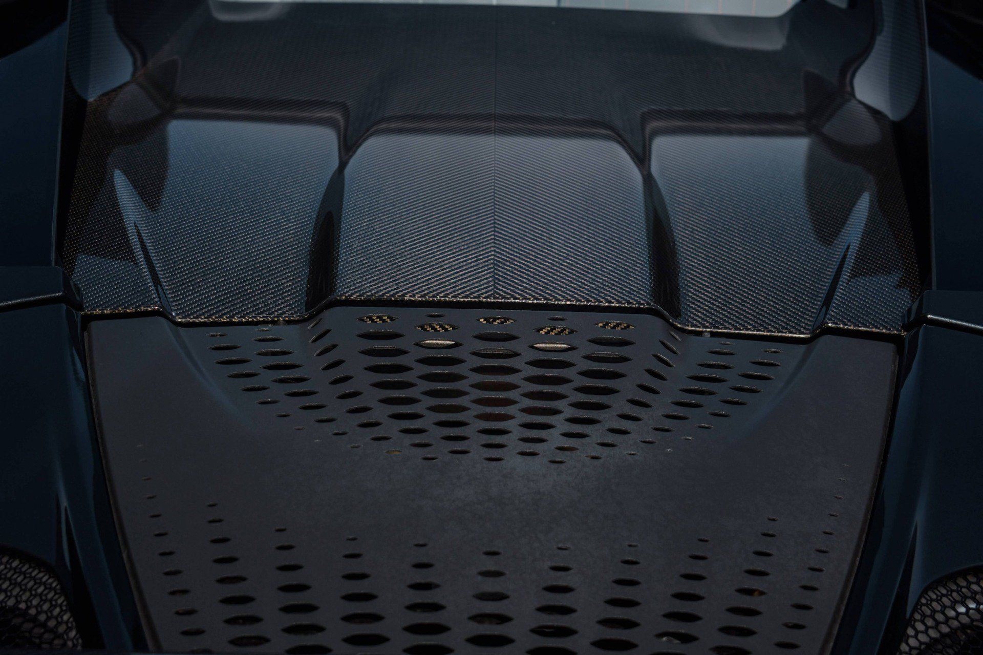 Used 2024 McLaren 750S Spider RWD image 12