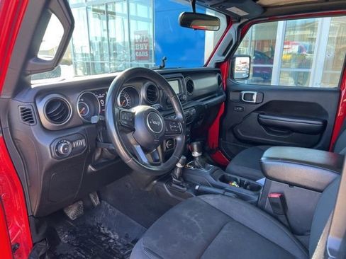 Used 2019 Jeep Wrangler Sport image 11