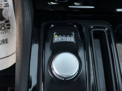 Used 2020 Chrysler 300 S image 34