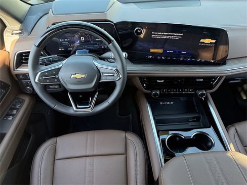 New 2026 Chevrolet Suburban High Country image 11